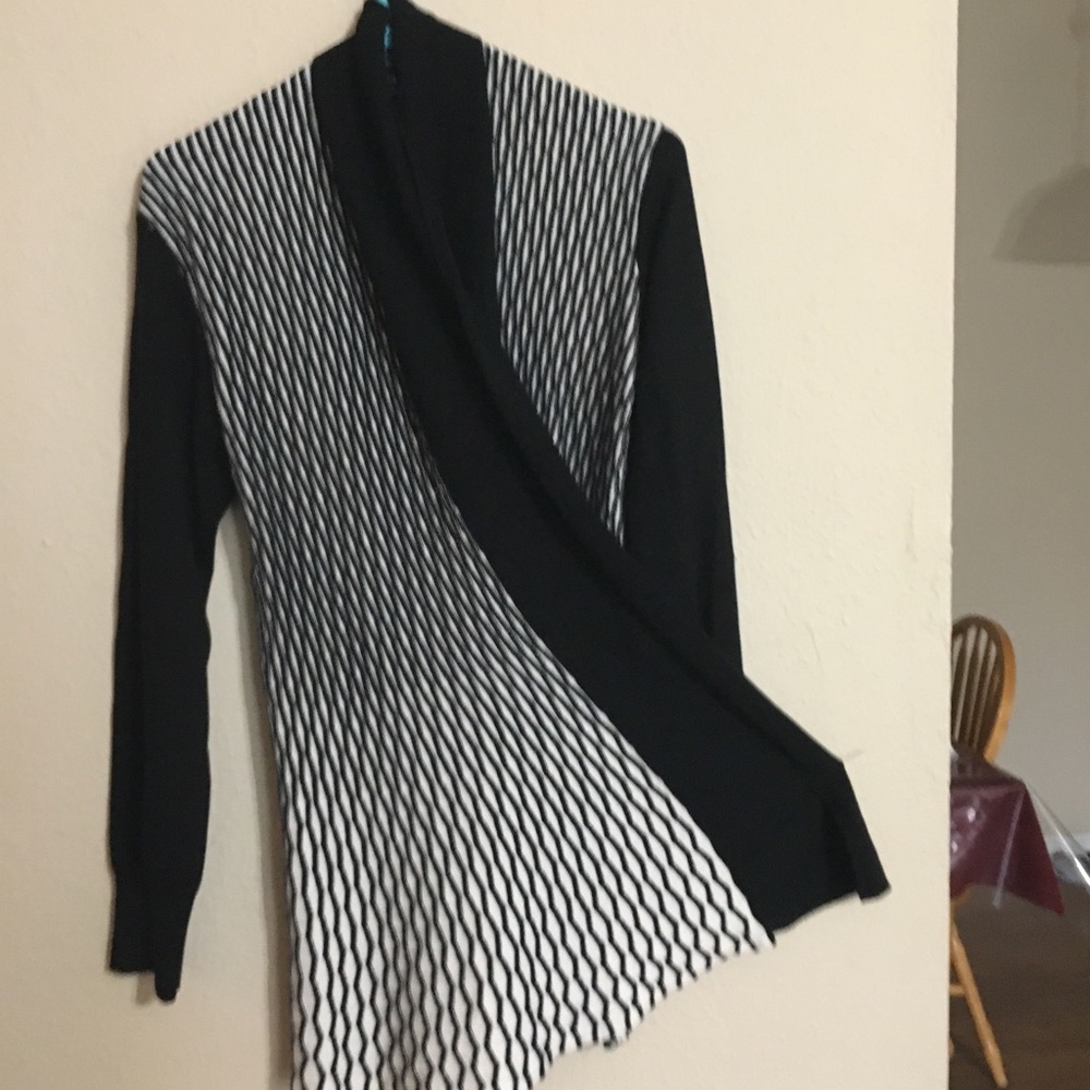 Women’s cardigan, XL sized, black and white.